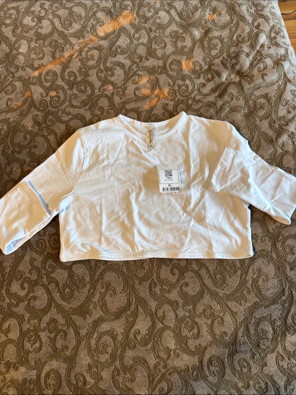 Kiki Riki White Cropped Long-Sleeve Top - size XL